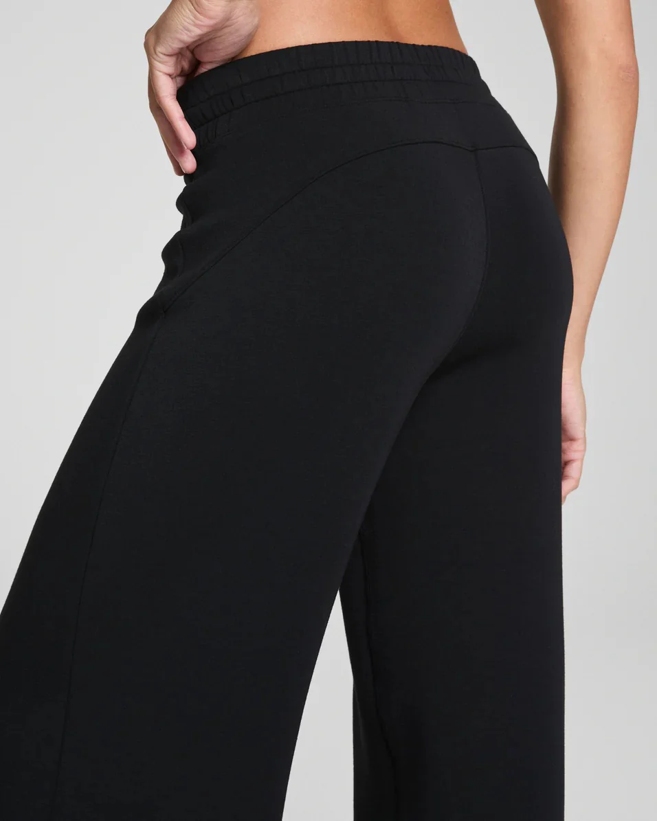 Spanx Air Essentials Wide Leg Pant Very Black - Image 4